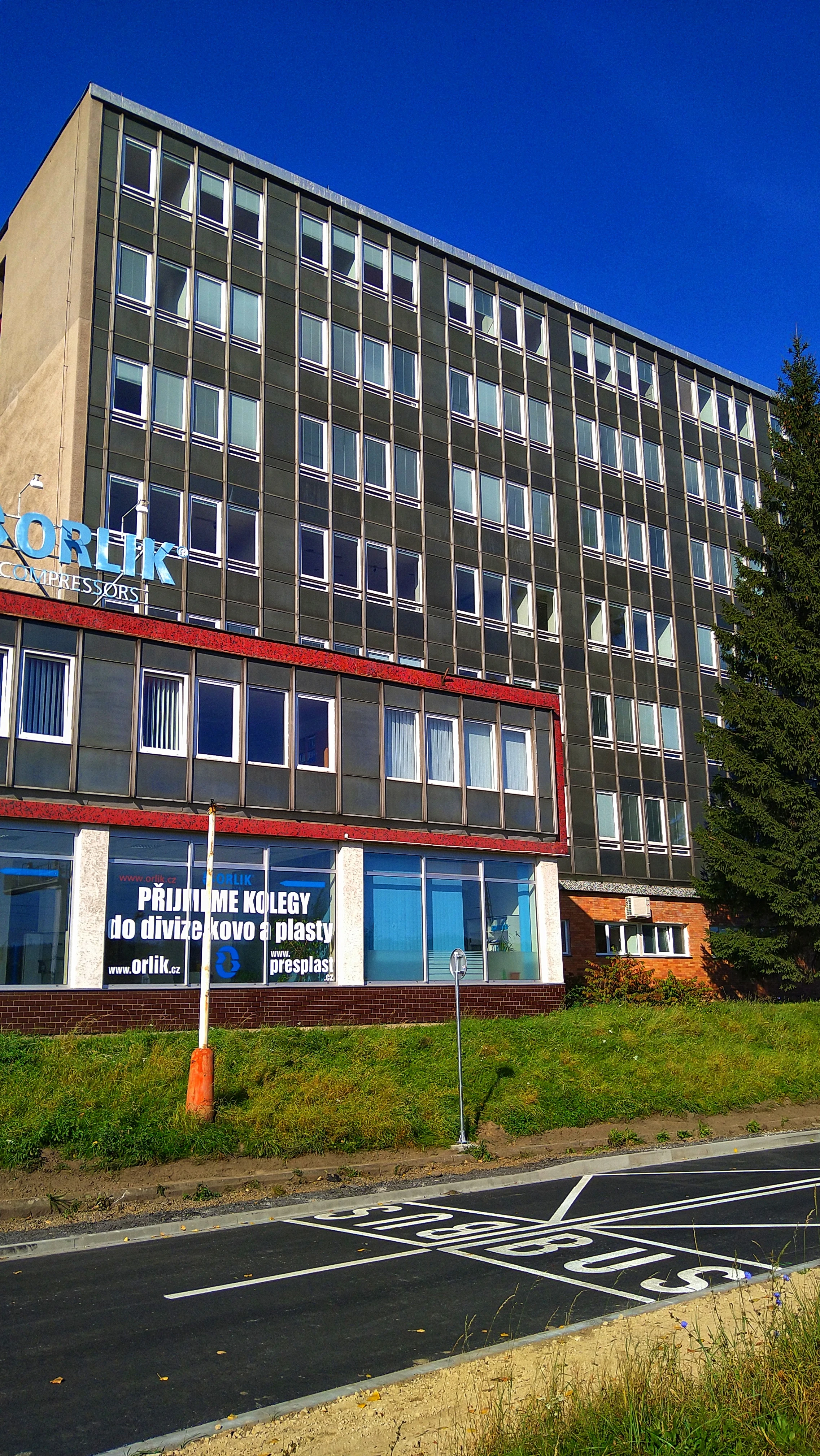 Orlík - kompresory, výrobní družstvo