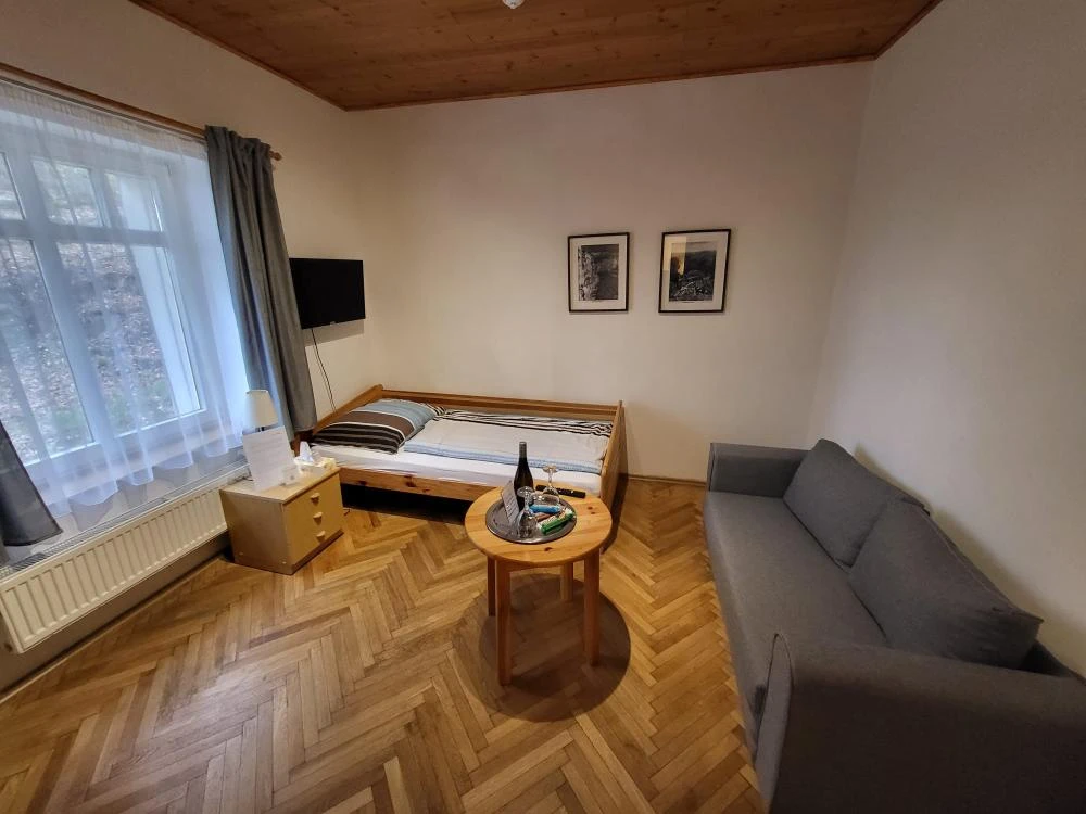 Třílůžkový pokoj 202