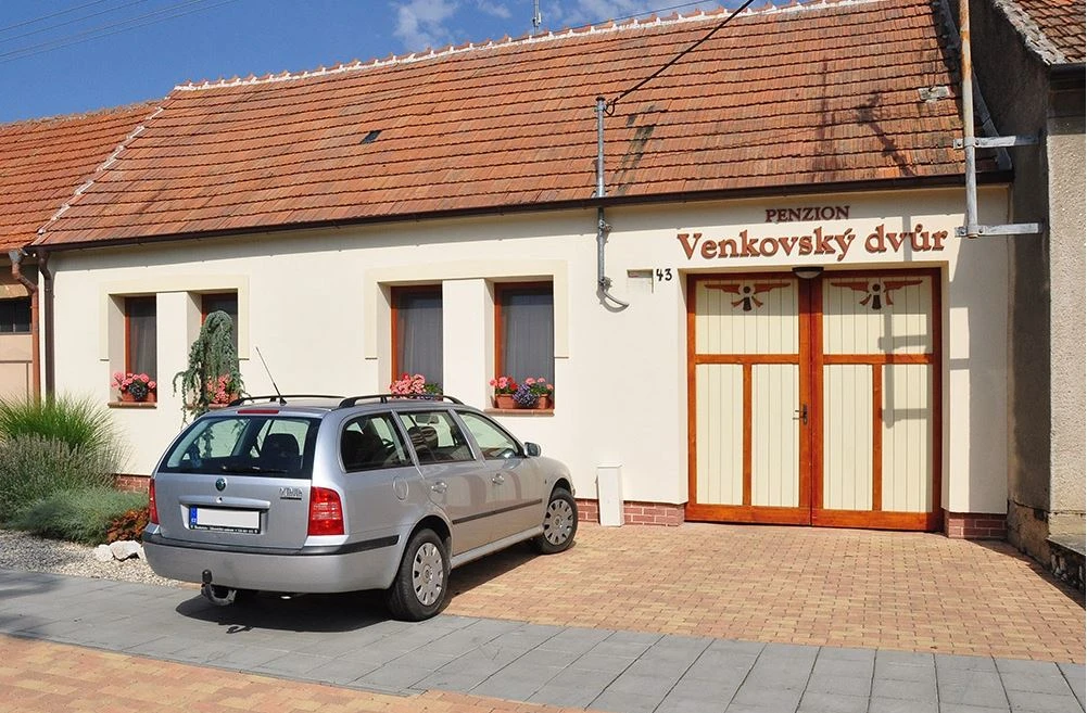 Penzion Venkovský dvůr – Hlohovec
